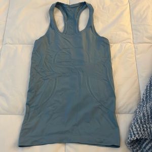 Lululemon tank top